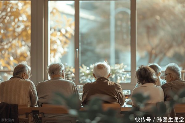 旗开网 为何女性更易患阿尔茨海默病？揭秘背后的原因与降低风险的方法